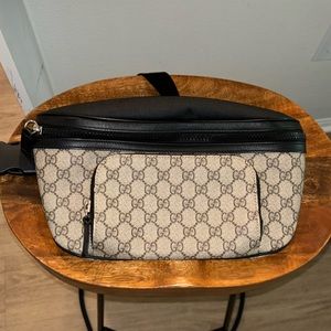 Gucci Fanny bag unisex size Large